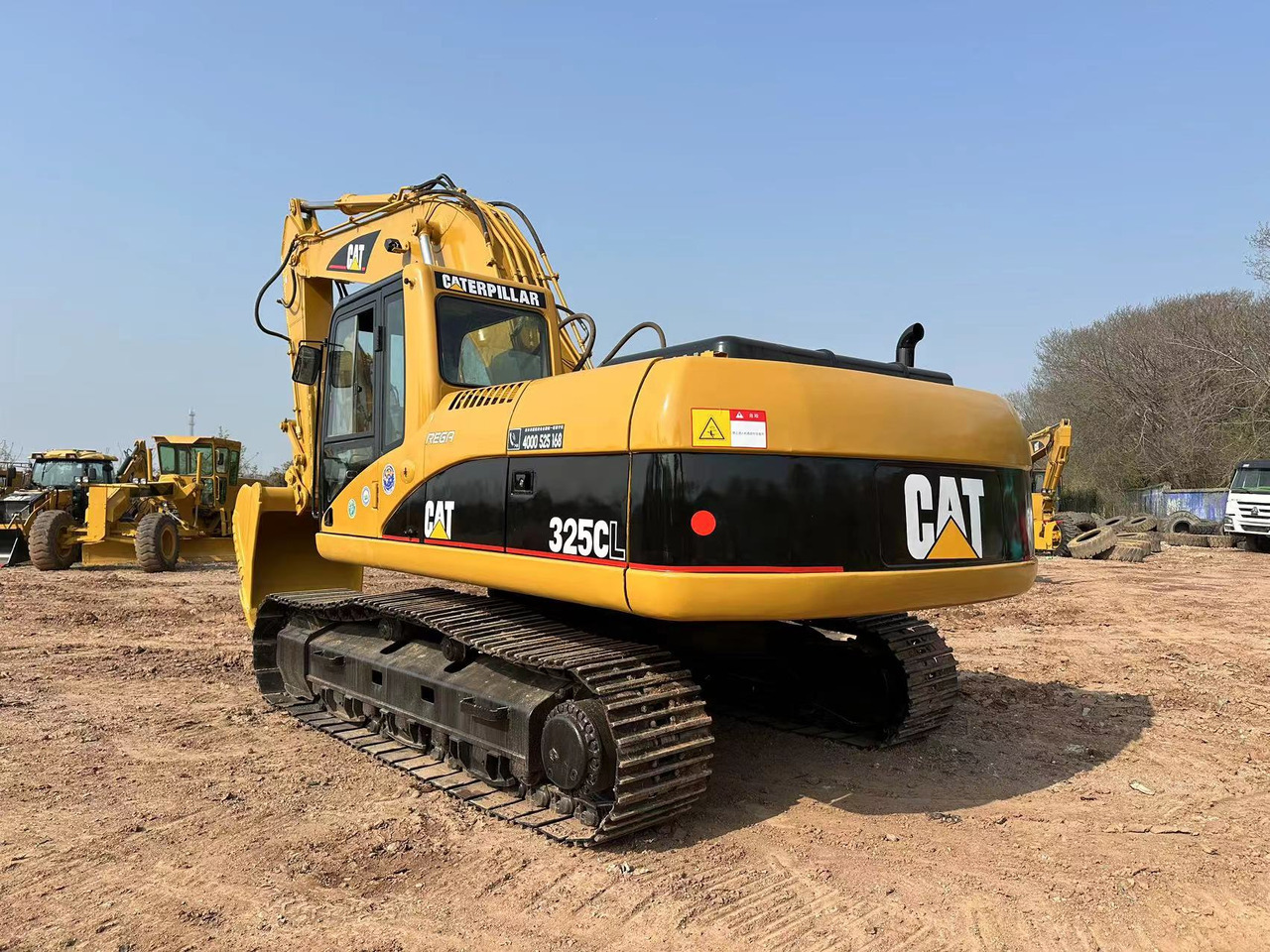 Leasing of CATERPILLAR 325C CATERPILLAR 325C: picture 6