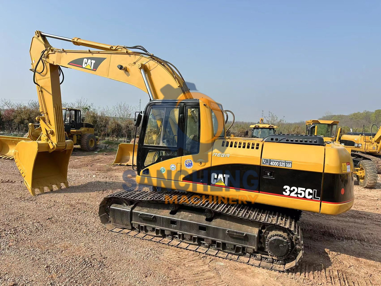 CATERPILLAR 325CL - Crawler excavator: picture 2 CATERPILLAR 325CL - Crawler excavator: picture 2