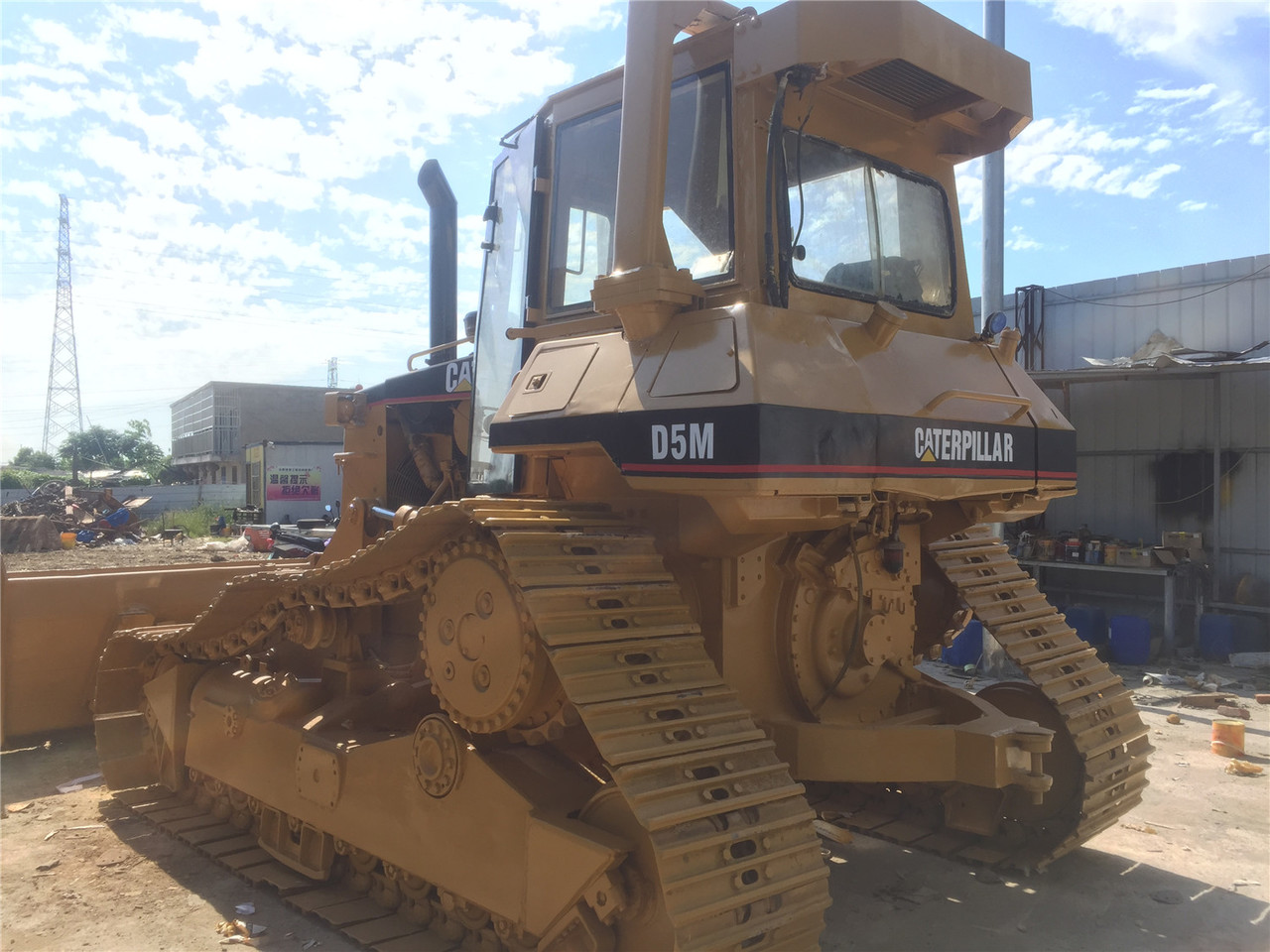 CATERPILLAR D5M - Bulldozer: picture 5 CATERPILLAR D5M - Bulldozer: picture 5