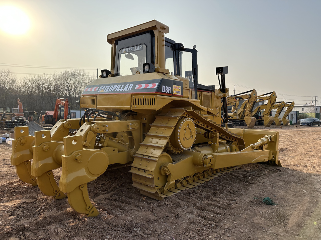 CATERPILLAR D8R - Bulldozer: picture 3 CATERPILLAR D8R - Bulldozer: picture 3