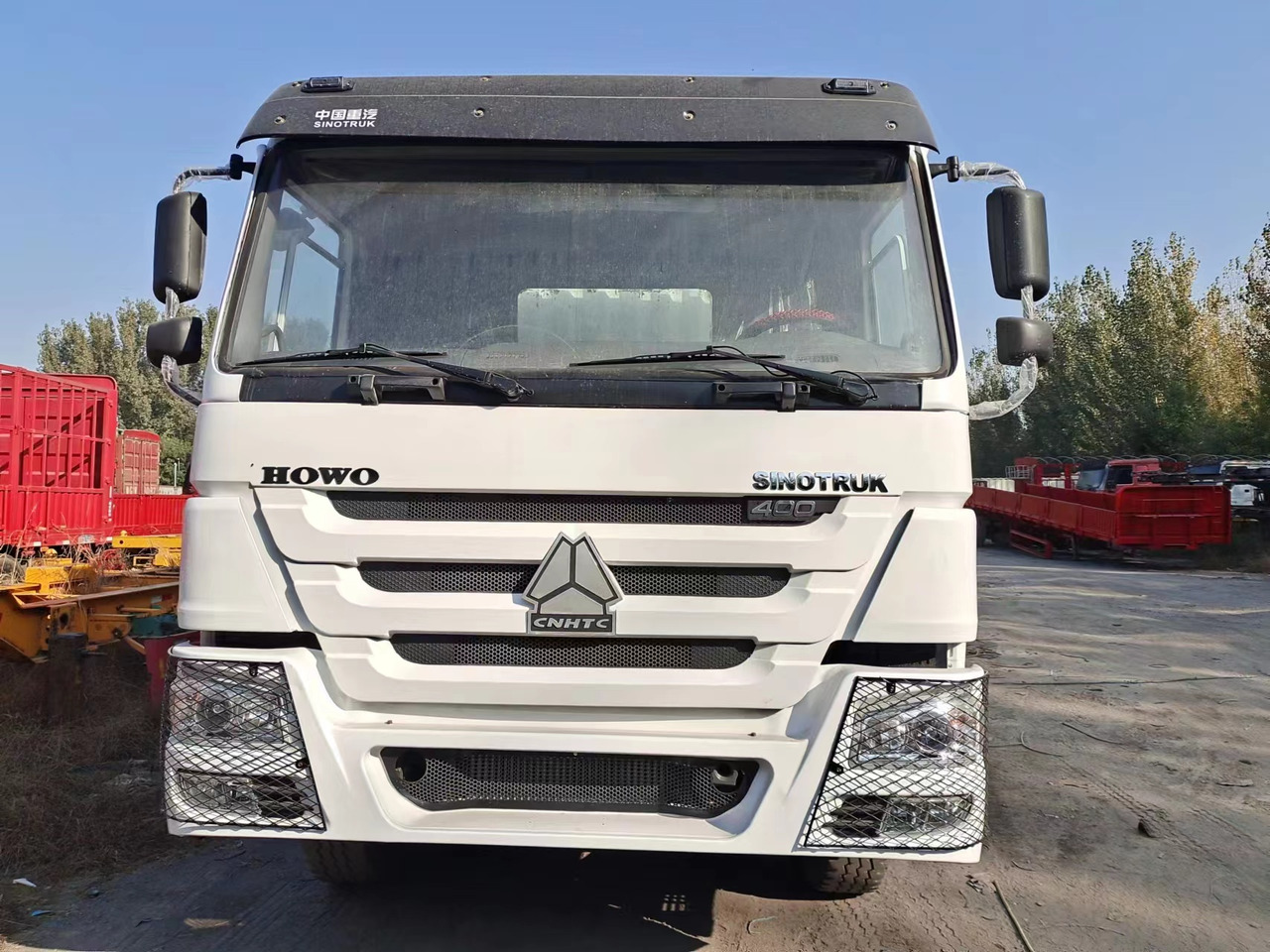 SINOTRUK 400 HOWO Box truck - Isothermal truck: picture 3 SINOTRUK 400 HOWO Box truck - Isothermal truck: picture 3
