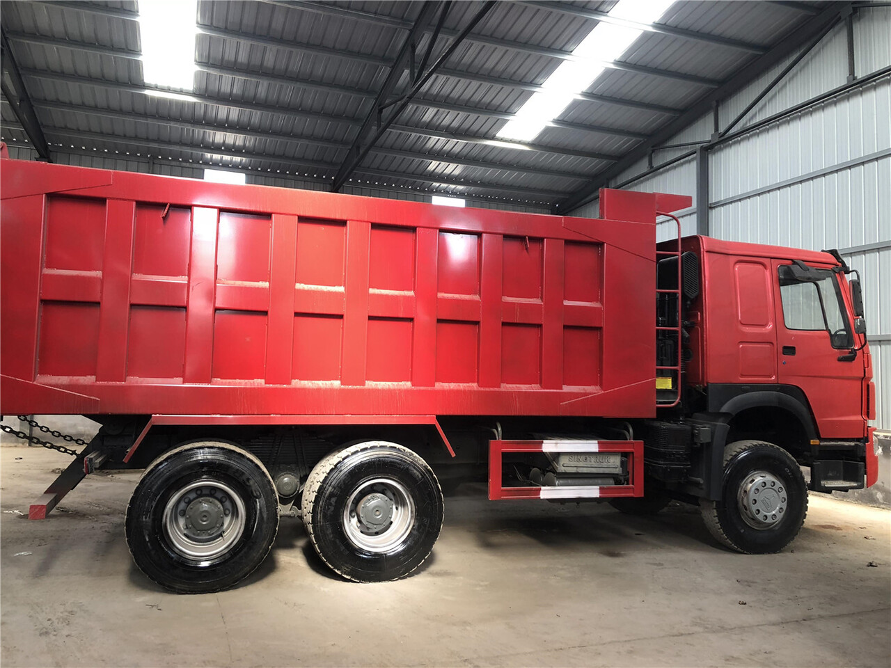 SINOTRUK Howo Dump truck 371 - Tipper: picture 2 SINOTRUK Howo Dump truck 371 - Tipper: picture 2
