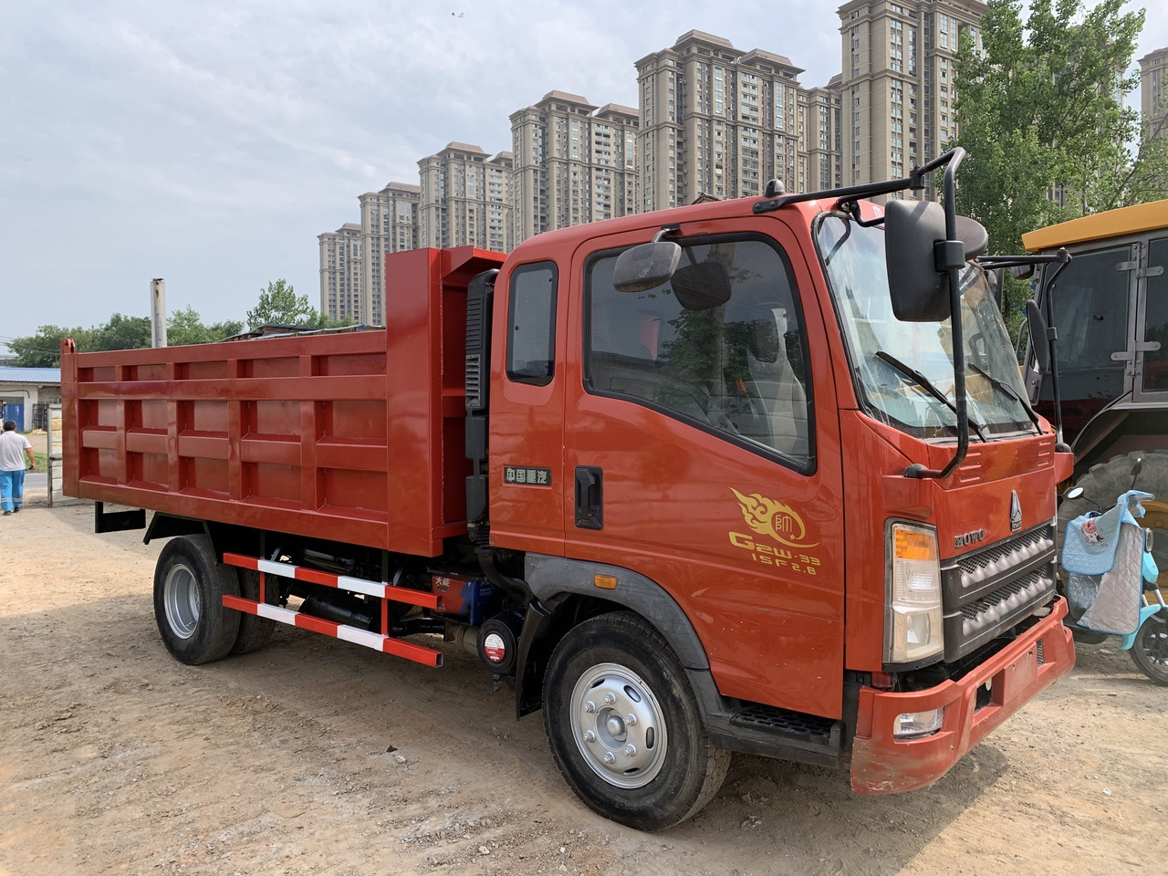 SINOTRUK Howo Dump truck 4x2 - Tipper: picture 1 SINOTRUK Howo Dump truck 4x2 - Tipper: picture 1
