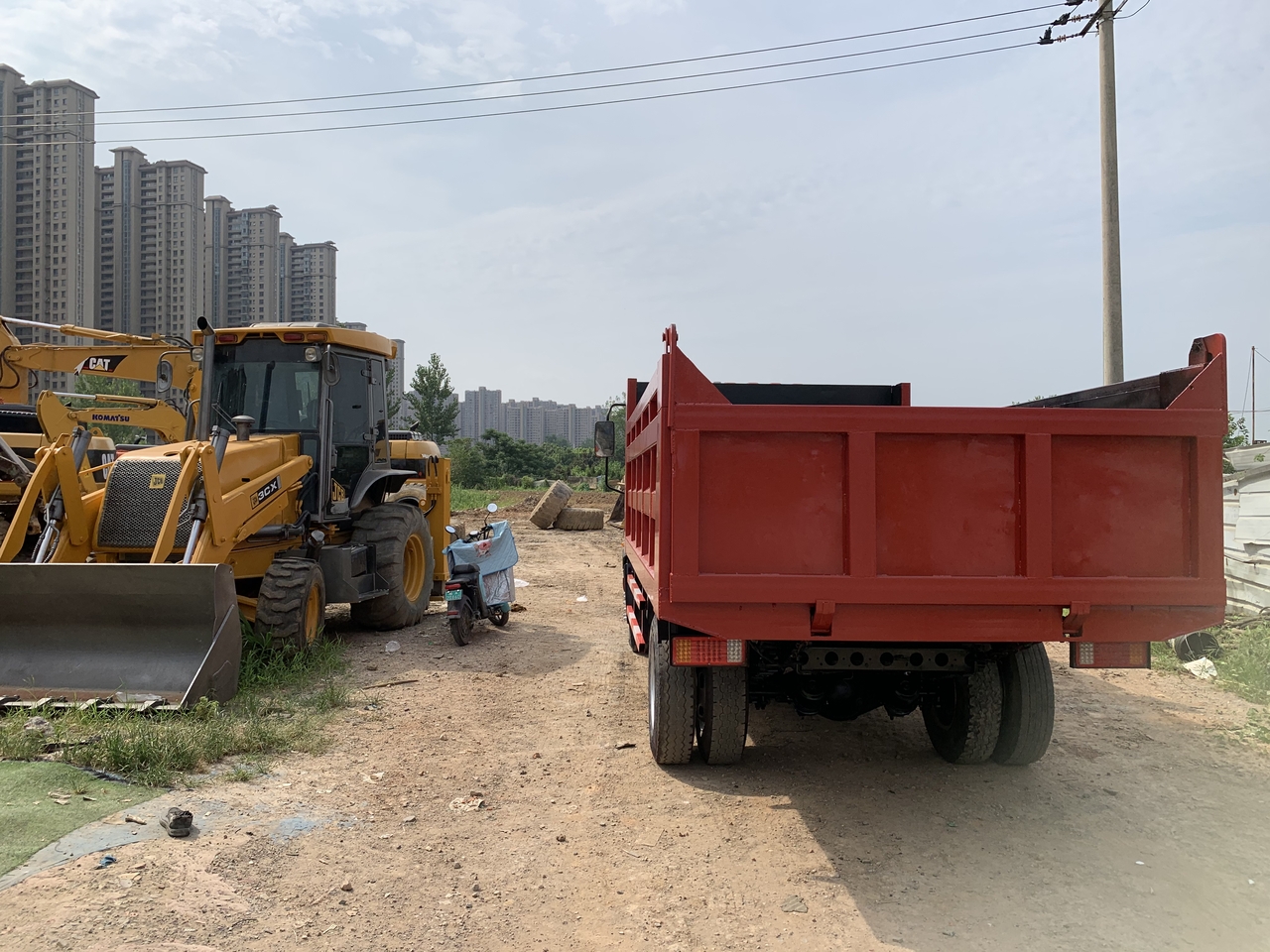 SINOTRUK Howo Dump truck 4x2 - Tipper: picture 5 SINOTRUK Howo Dump truck 4x2 - Tipper: picture 5