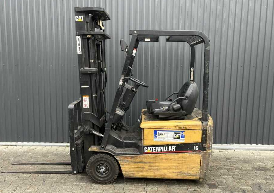 CAT Lift Trucks EP16KT - Electric forklift: picture 2 CAT Lift Trucks EP16KT - Electric forklift: picture 2