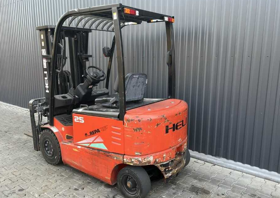 Heli CPD25 - Electric forklift: picture 3 Heli CPD25 - Electric forklift: picture 3