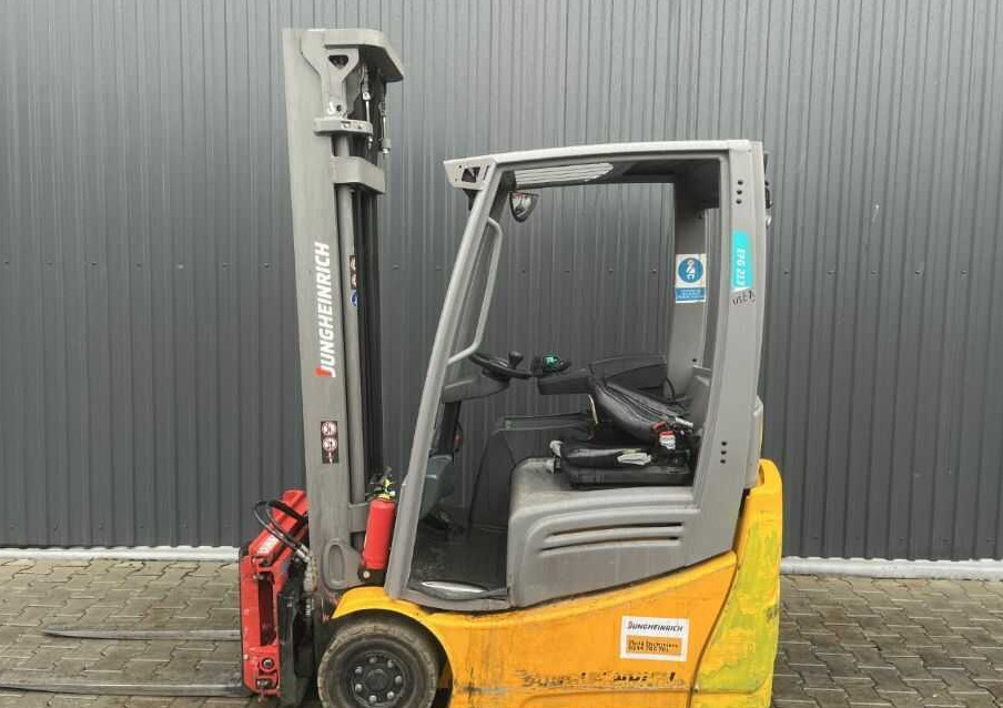 Jungheinrich EFG213 - Electric forklift: picture 2 Jungheinrich EFG213 - Electric forklift: picture 2