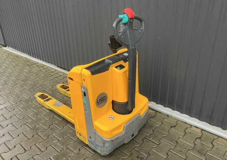 Jungheinrich EJE114 - Pallet truck: picture 3 Jungheinrich EJE114 - Pallet truck: picture 3