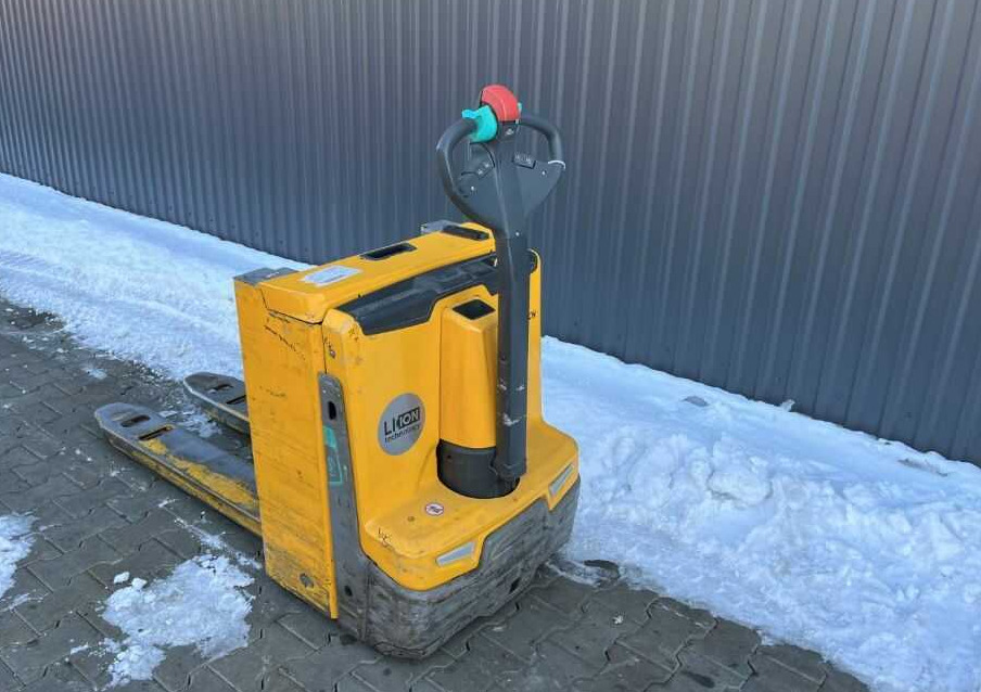 Jungheinrich EJEC20 - Pallet truck: picture 3 Jungheinrich EJEC20 - Pallet truck: picture 3