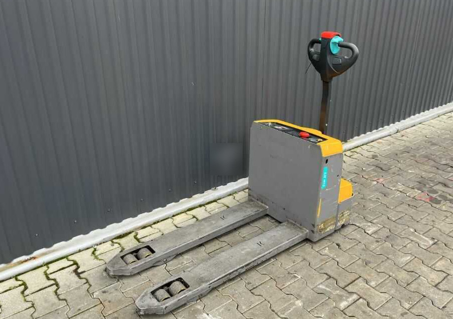 Jungheinrich EJEM13 - Pallet truck: picture 1 Jungheinrich EJEM13 - Pallet truck: picture 1