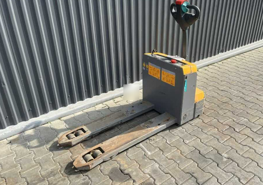 Jungheinrich EJEM15 - Pallet truck: picture 1 Jungheinrich EJEM15 - Pallet truck: picture 1