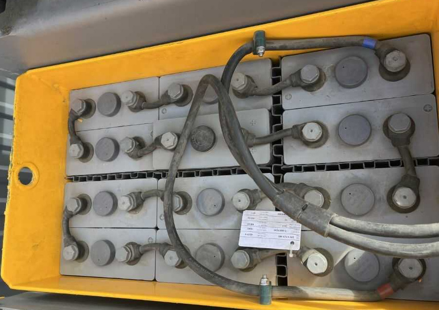 Jungheinrich EKS110 - Order picker: picture 5 Jungheinrich EKS110 - Order picker: picture 5