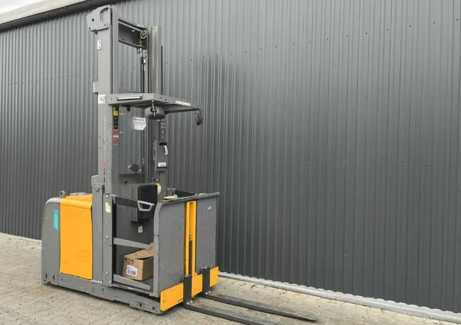 Jungheinrich EKS312 - Order picker: picture 3 Jungheinrich EKS312 - Order picker: picture 3