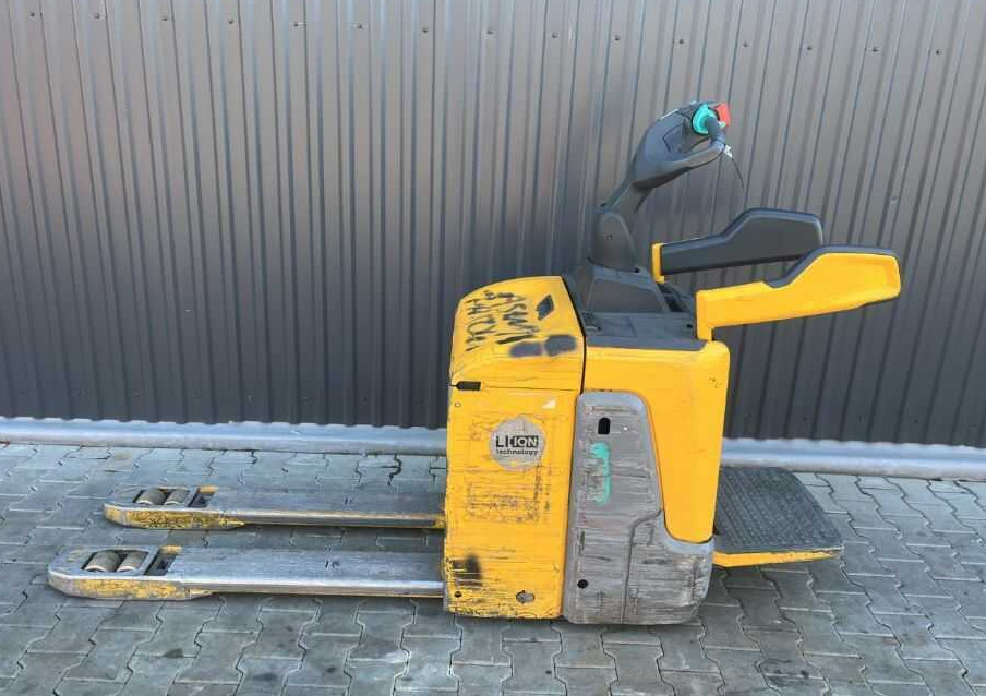 Jungheinrich ERE120 - Pallet truck: picture 2 Jungheinrich ERE120 - Pallet truck: picture 2