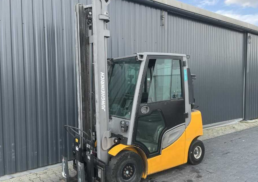 Jungheinrich TFG425s - LPG forklift: picture 1 Jungheinrich TFG425s - LPG forklift: picture 1