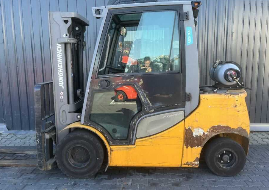 Jungheinrich TFG435s - LPG forklift: picture 2 Jungheinrich TFG435s - LPG forklift: picture 2