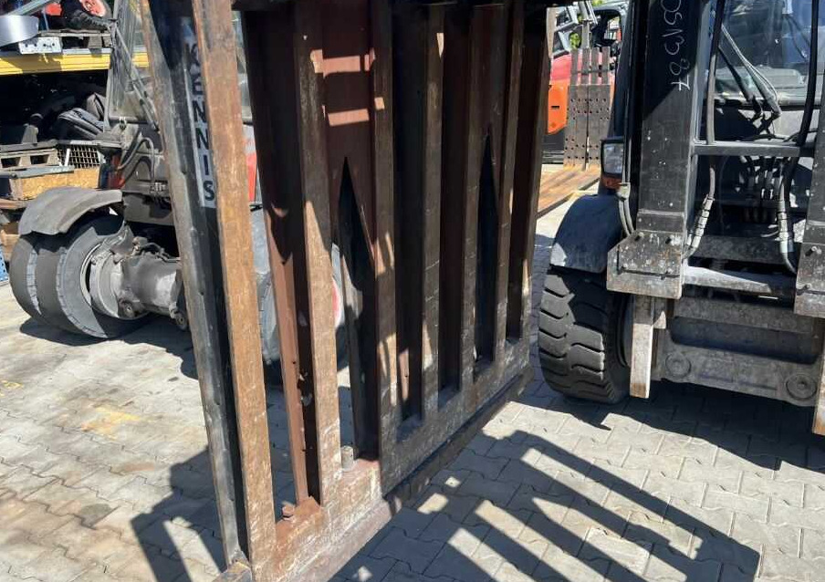 Kennis HV 8157 - Clamp for Material handling equipment: picture 1 Kennis HV 8157 - Clamp for Material handling equipment: picture 1