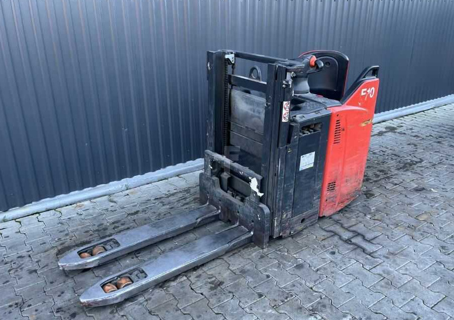 Linde D12HPSP - Stacker: picture 1 Linde D12HPSP - Stacker: picture 1