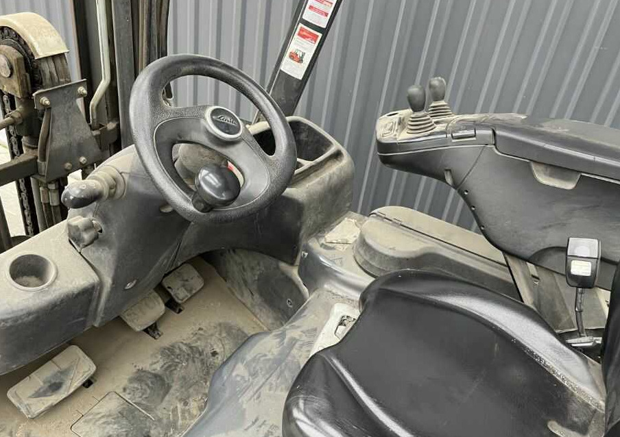 Linde E16C-02 - Electric forklift: picture 3 Linde E16C-02 - Electric forklift: picture 3