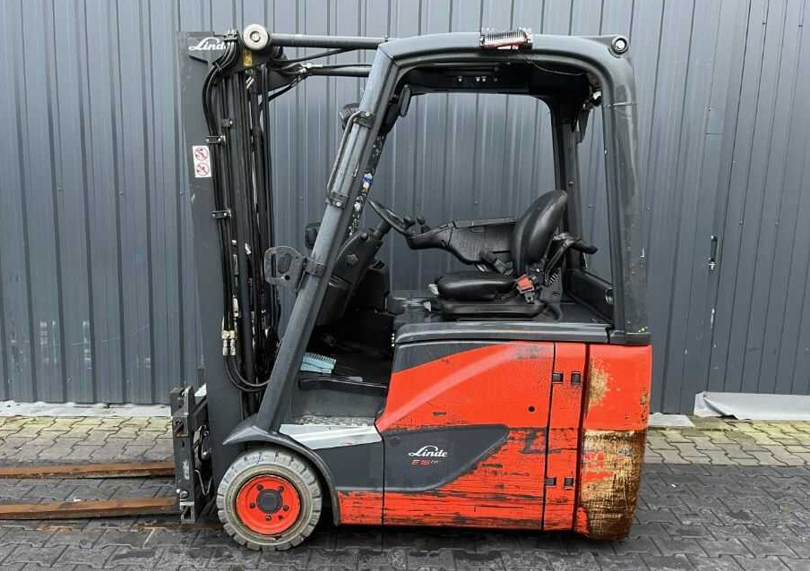 Linde E16H-02 - Electric forklift: picture 2 Linde E16H-02 - Electric forklift: picture 2