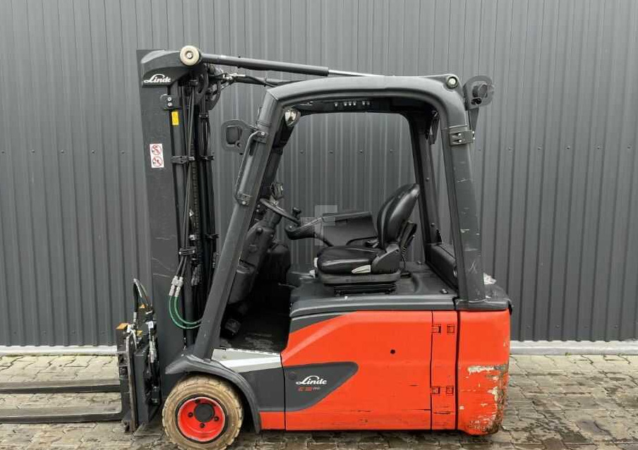 Linde E18L-02 - Electric forklift: picture 2 Linde E18L-02 - Electric forklift: picture 2