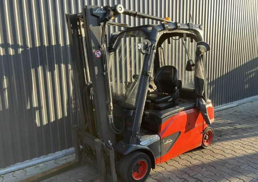 Linde E20PL-02 - Electric forklift: picture 1 Linde E20PL-02 - Electric forklift: picture 1