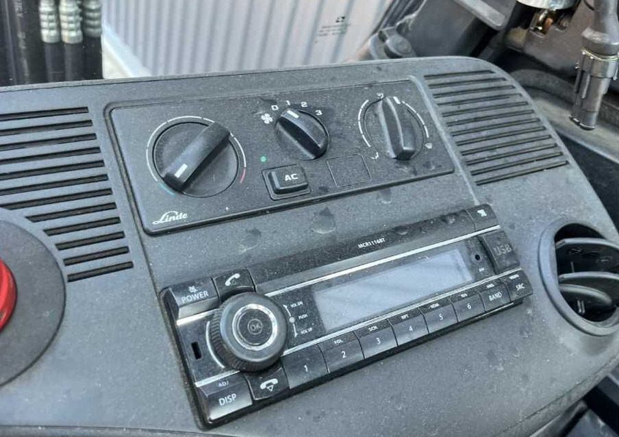 Linde E25H-01/600 - Electric forklift: picture 5 Linde E25H-01/600 - Electric forklift: picture 5