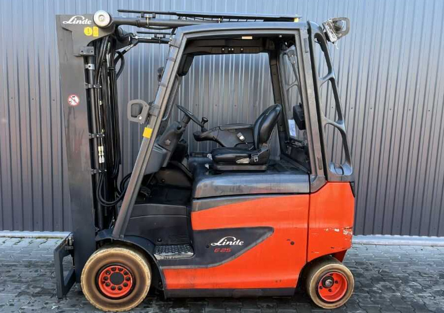 Linde E25H-01/600 - Electric forklift: picture 2 Linde E25H-01/600 - Electric forklift: picture 2