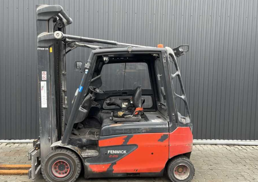 Linde E25L-01 - Electric forklift: picture 2 Linde E25L-01 - Electric forklift: picture 2