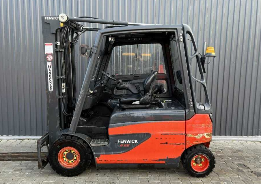 Linde E25L-01 - Electric forklift: picture 2 Linde E25L-01 - Electric forklift: picture 2
