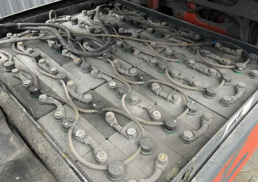 Linde E25L-01 - Electric forklift: picture 4 Linde E25L-01 - Electric forklift: picture 4