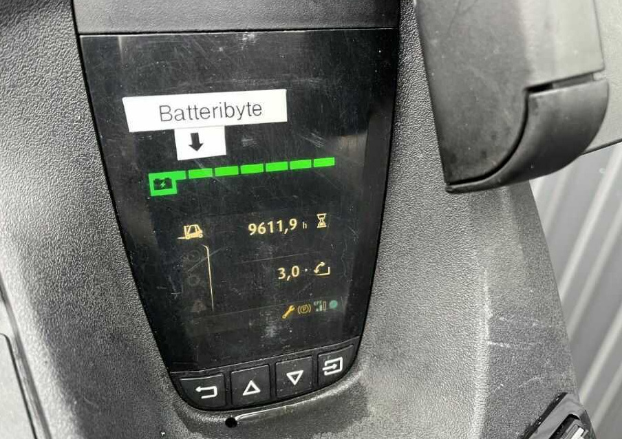 Electric forklift Linde E35RHL-01: picture 6