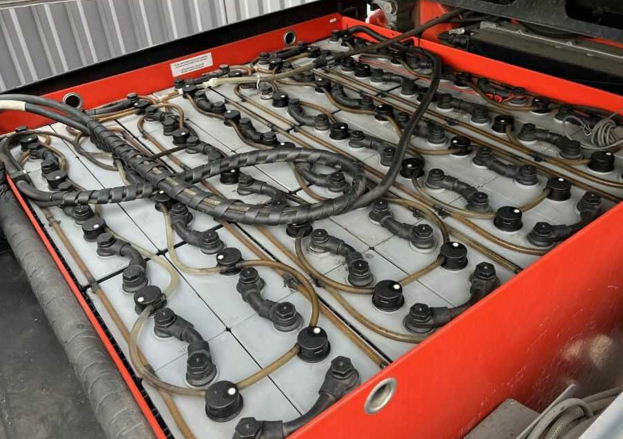 Linde E40/600HL - Electric forklift: picture 2 Linde E40/600HL - Electric forklift: picture 2