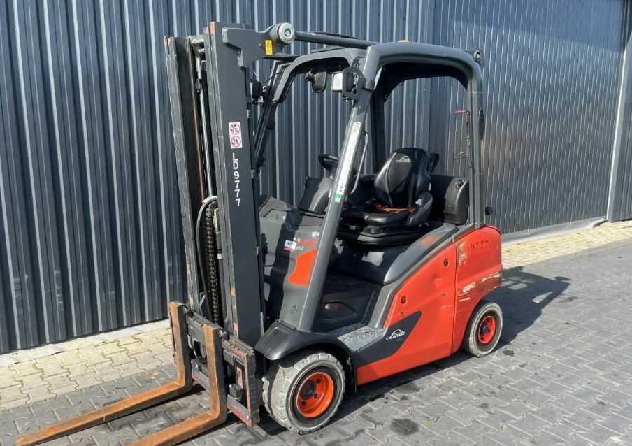 Linde H20T-01 - LPG forklift: picture 1 Linde H20T-01 - LPG forklift: picture 1