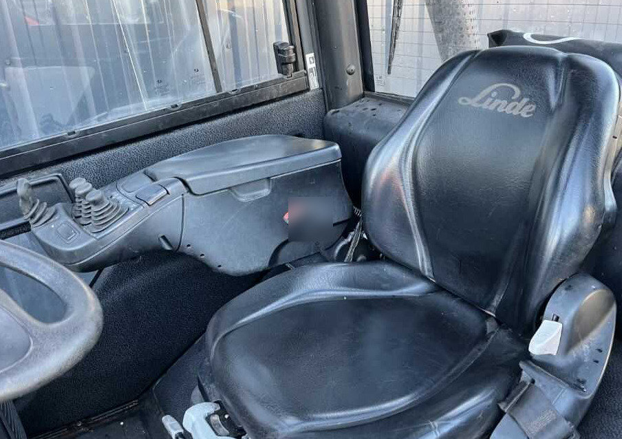 Diesel forklift Linde H25D-01: picture 8