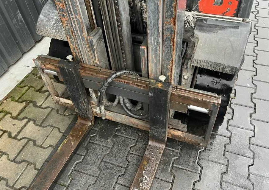 Linde H25D - Diesel forklift: picture 3 Linde H25D - Diesel forklift: picture 3