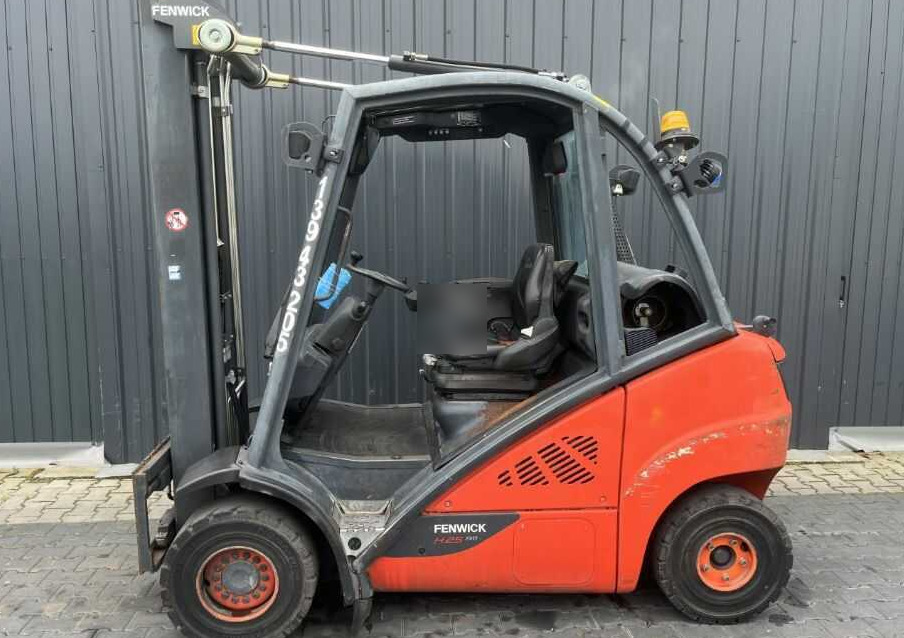 Linde H25T-02 - LPG forklift: picture 2 Linde H25T-02 - LPG forklift: picture 2