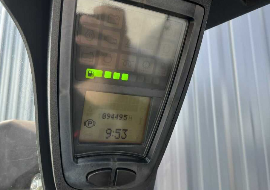 LPG forklift Linde H25T-02: picture 8