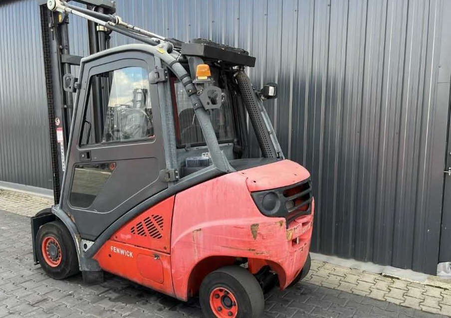 Linde H30D-01 - Diesel forklift: picture 3 Linde H30D-01 - Diesel forklift: picture 3
