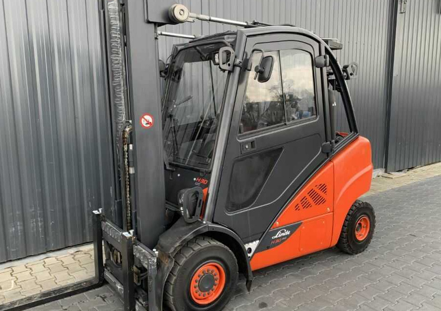 Linde H30T-02 - LPG forklift: picture 1 Linde H30T-02 - LPG forklift: picture 1