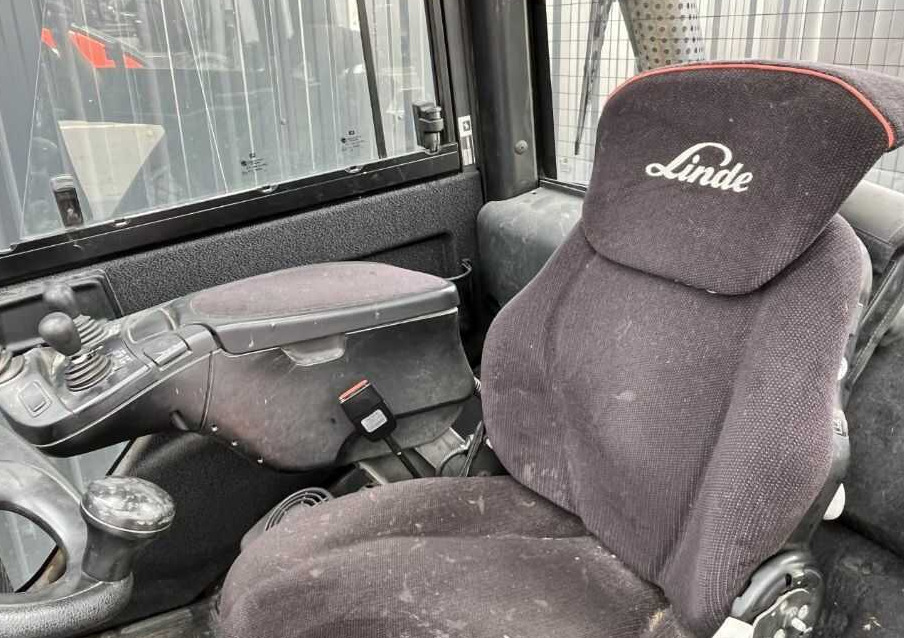 Diesel forklift Linde H35D-01: picture 8 Diesel forklift Linde H35D-01: picture 8