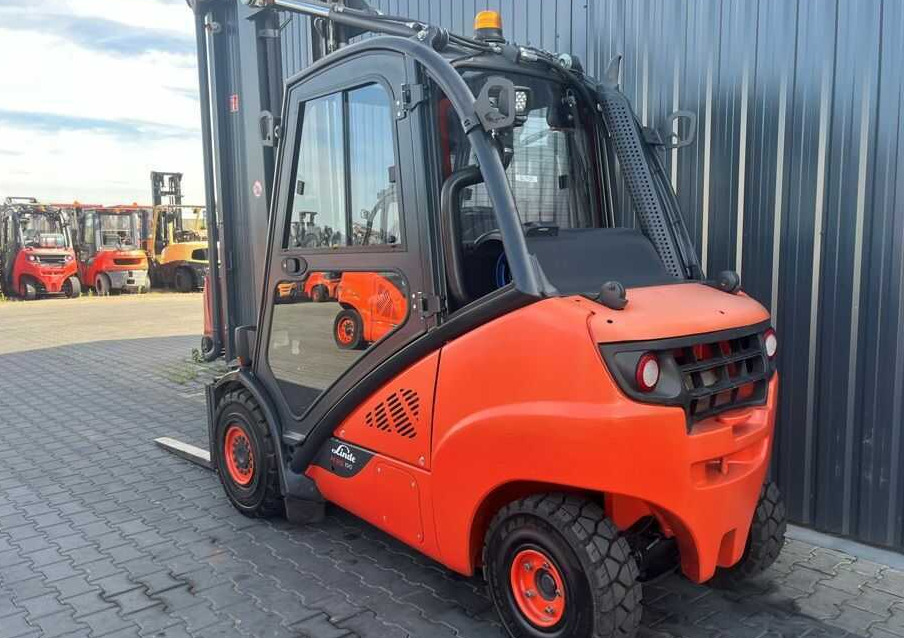 Linde H35T-02 - LPG forklift: picture 3 Linde H35T-02 - LPG forklift: picture 3