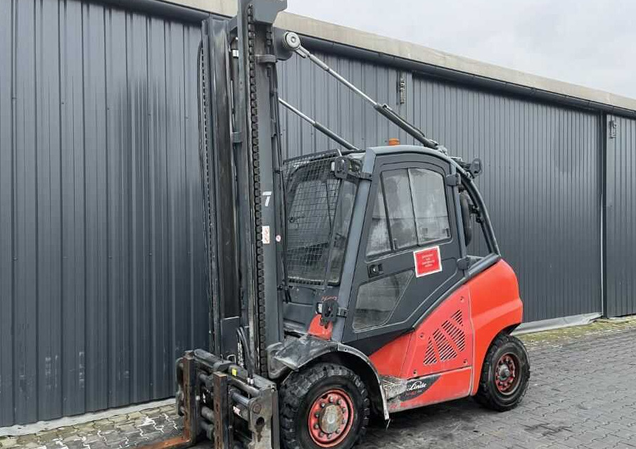 Linde H40D-02 - Diesel forklift: picture 1 Linde H40D-02 - Diesel forklift: picture 1