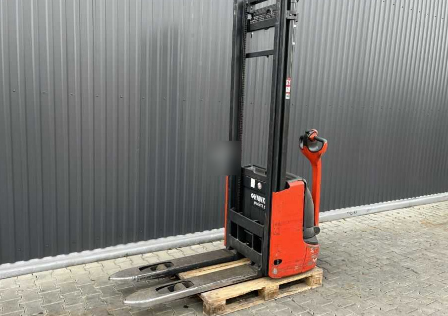 Linde L10 - Stacker: picture 1 Linde L10 - Stacker: picture 1