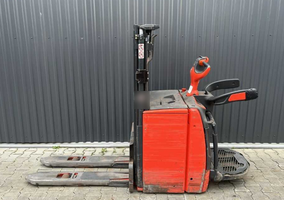 Linde L14AP - Stacker: picture 2 Linde L14AP - Stacker: picture 2