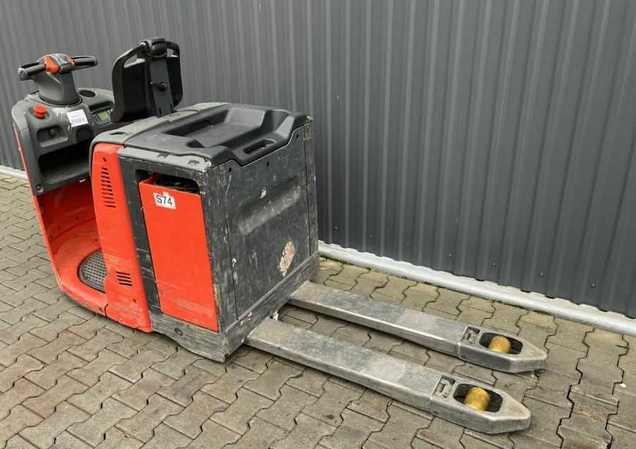 Linde N20 - Order picker: picture 3 Linde N20 - Order picker: picture 3