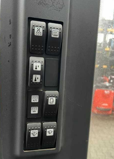 Reach truck Linde R14-01: picture 7