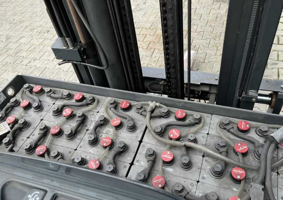 Reach truck Linde R16-01: picture 7 Reach truck Linde R16-01: picture 7