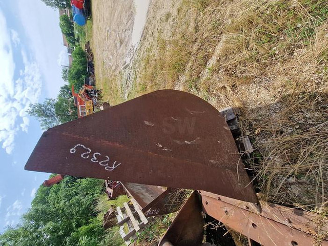 Case 988 - Bucket: picture 5 Case 988 - Bucket: picture 5