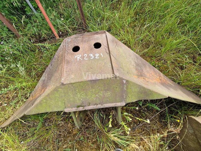 Case 988 - Bucket: picture 3 Case 988 - Bucket: picture 3